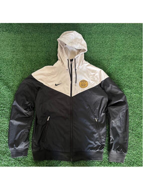 Nike PSG Paris Saint Germain Windrunner Jacket Size Small